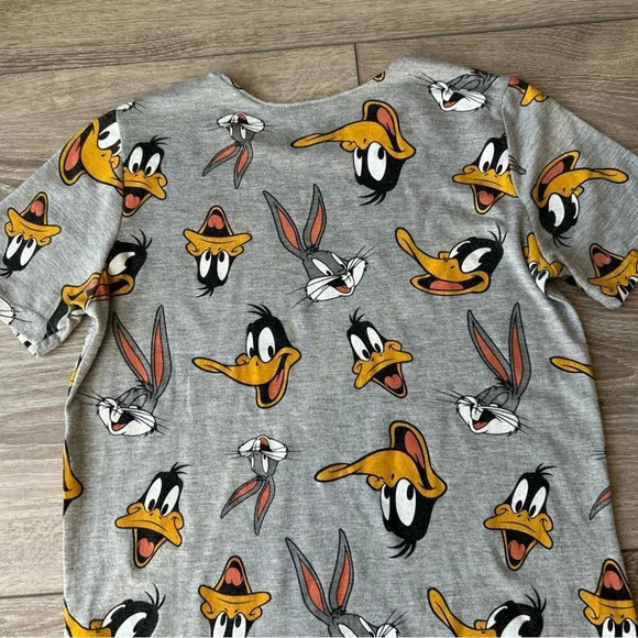 Looney Tunes Soft and Stretchy Short Sleeve Top - Picture 10 of 11